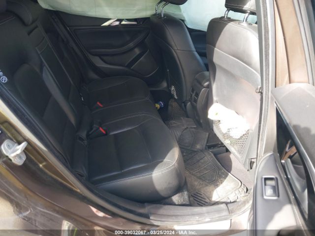 SJKCH5CR8HA022795 Infiniti Qx30 Premium