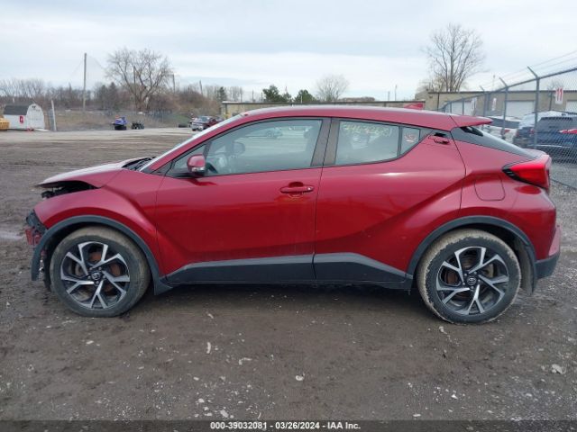 NMTKHMBX2JR004017 Toyota C-hr Xle Premium