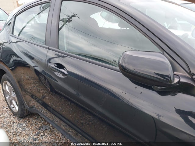Honda HR-V LX 2018 3CZRU6H32JG701840 Image 12