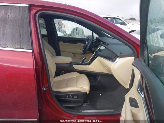1GYKNBRS3HZ165147 Cadillac XT5 LUXURY