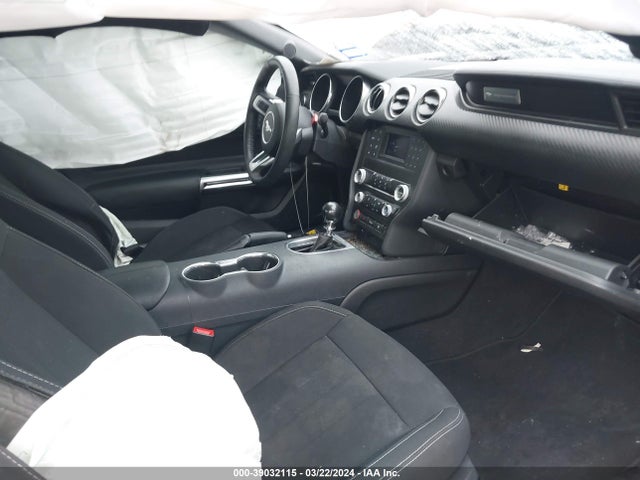 Ford Mustang Ecoboost Fastback 2021 1FA6P8TH9M5152153 Image 5