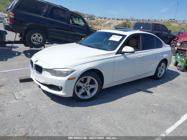 BMW 328I 2015 WBA3C1C51FP852582 Image 2