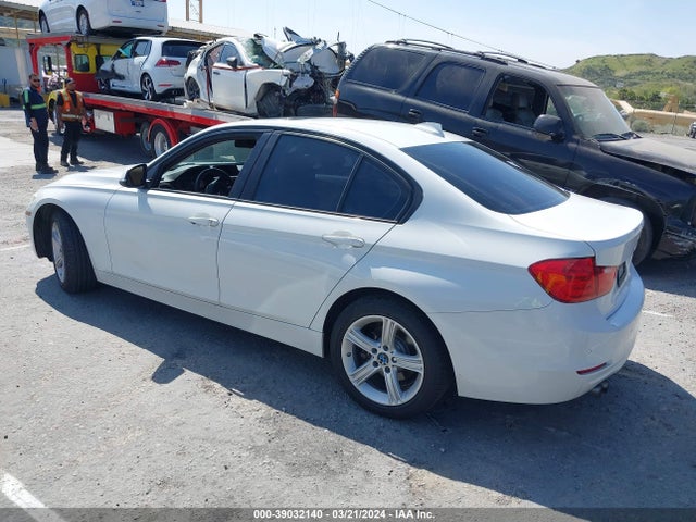 BMW 328I 2015 WBA3C1C51FP852582 Image 3