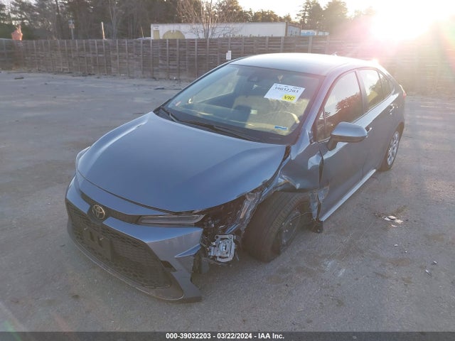 Toyota COROLLA LE 2022 JTDEPMAE9N3011734 Image 2