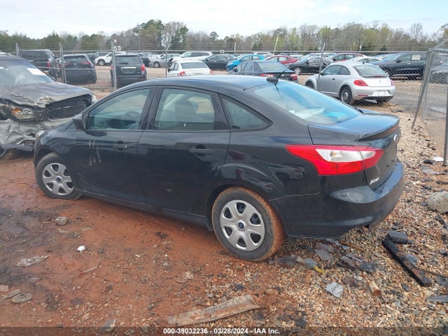 Ford FOCUS S 2014 1FADP3E24EL379847 Image 3