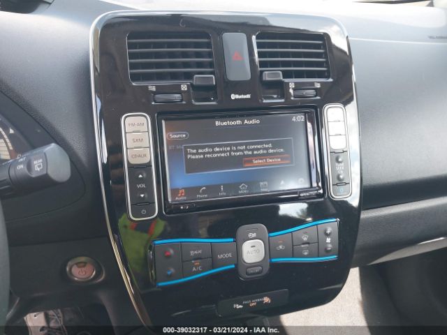 1N4BZ0CP0HC303352 Nissan LEAF SV