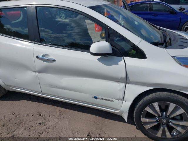 1N4BZ0CP0HC303352 Nissan LEAF SV