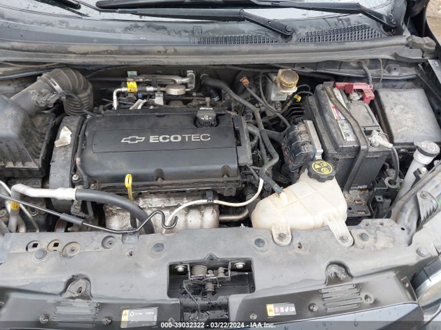 Chevrolet Sonic Lt Auto 2015 1G1JC5SH3F4220514 Image 10