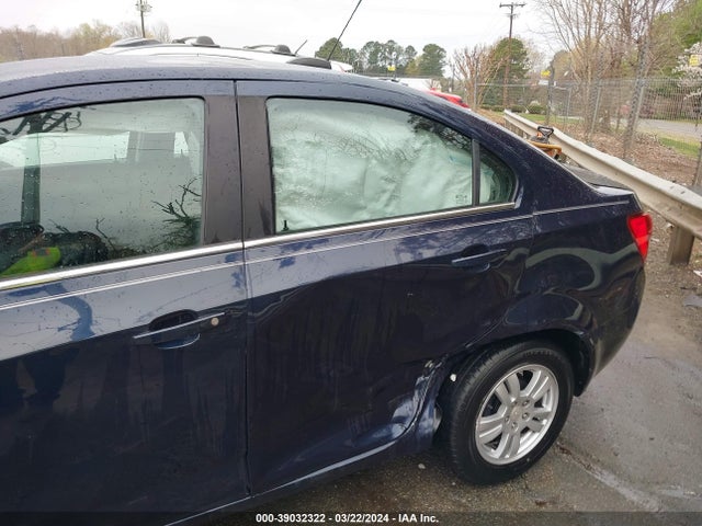 Chevrolet Sonic Lt Auto 2015 1G1JC5SH3F4220514 Image 6