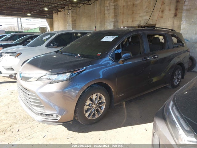 Toyota SIENNA XLE 2021 5TDJRKEC6MS062742 Image 2