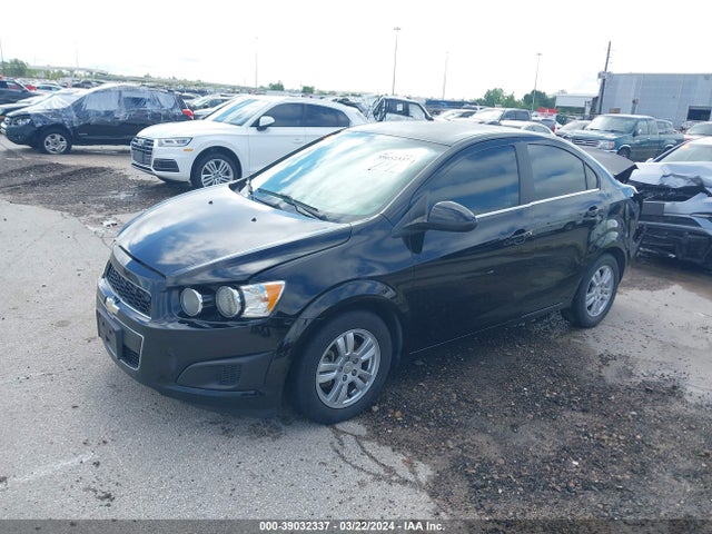 Chevrolet Sonic Lt Auto 2016 1G1JC5SH2G4162963 Image 2