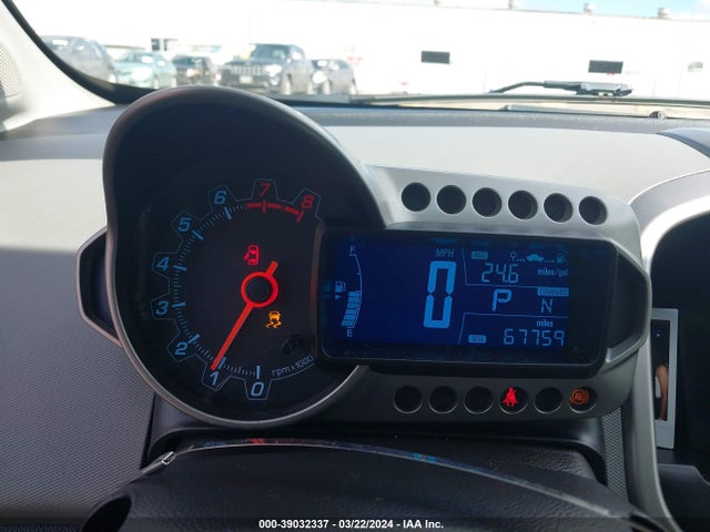 Chevrolet Sonic Lt Auto 2016 1G1JC5SH2G4162963 Image 7