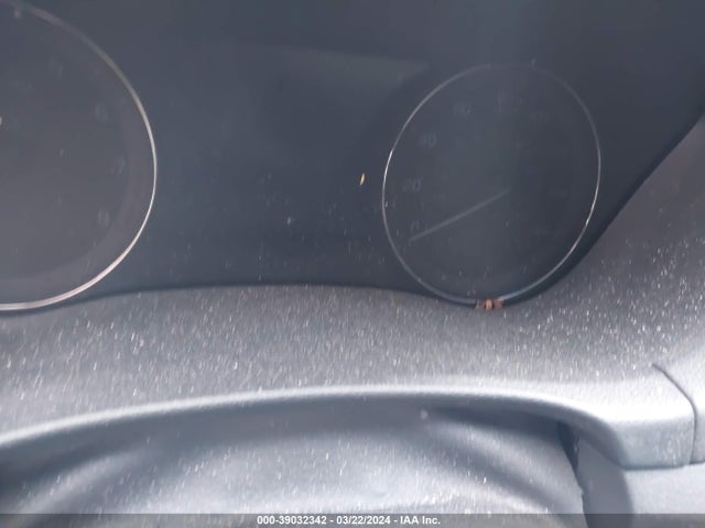 Genesis G80 3.8 2017 KMHGN4JE7HU169112 Image 15