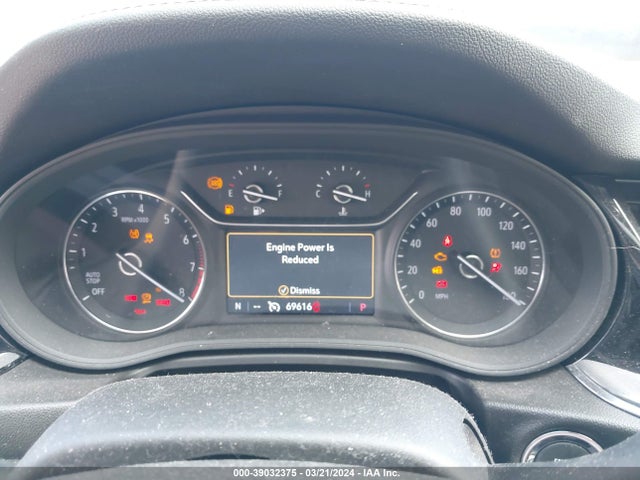 W04GU8SX6J1149384 Buick Regal Tourx Preferred