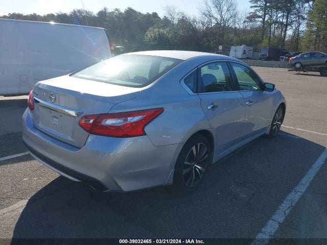 Nissan Altima 2.5 S 2017 1N4AL3AP2HC472922 Image 4