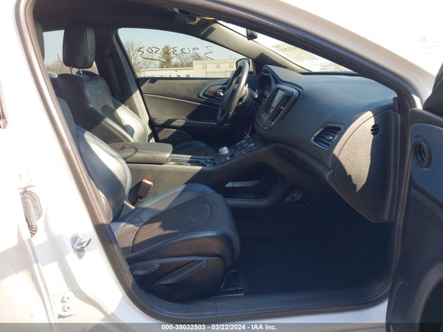 Chrysler 200 S 2015 1C3CCCDG7FN523321 Image 5
