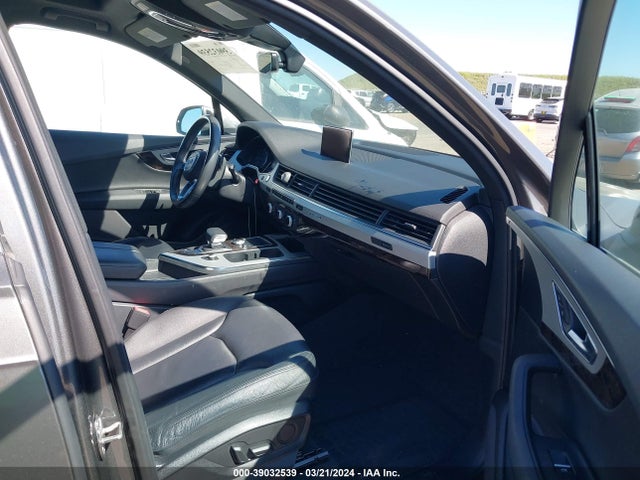 WA1AHAF71KD035773 Audi Q7 45 Premium/45 Se Premium