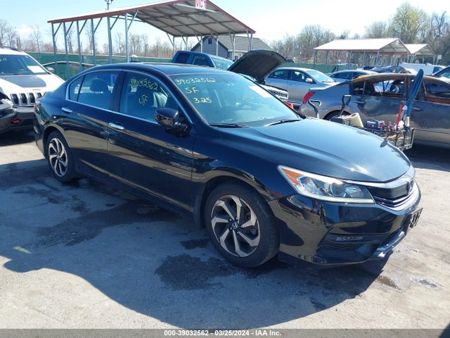2017 1HGCR2F85HA162709 main image