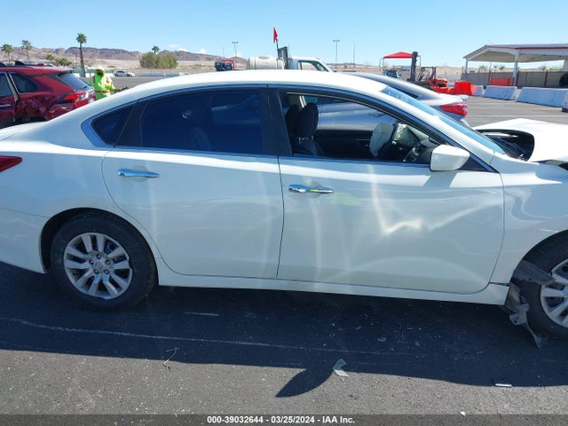 Nissan Altima 2.5 S 2018 1N4AL3AP5JC119273 Image 12
