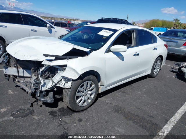 Nissan Altima 2.5 S 2018 1N4AL3AP5JC119273 Image 2