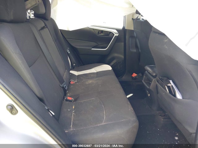 Toyota RAV4 LE 2021 2T3K1RFV0MC087124 Image 8