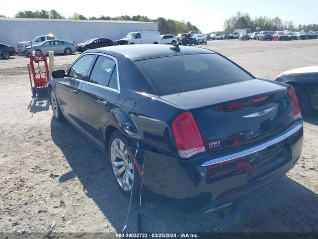 Chrysler 300 Limited 2016 2C3CCAAGXGH328901 Image 3