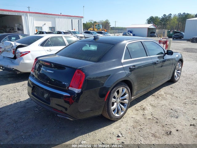 Chrysler 300 Limited 2016 2C3CCAAGXGH328901 Image 4
