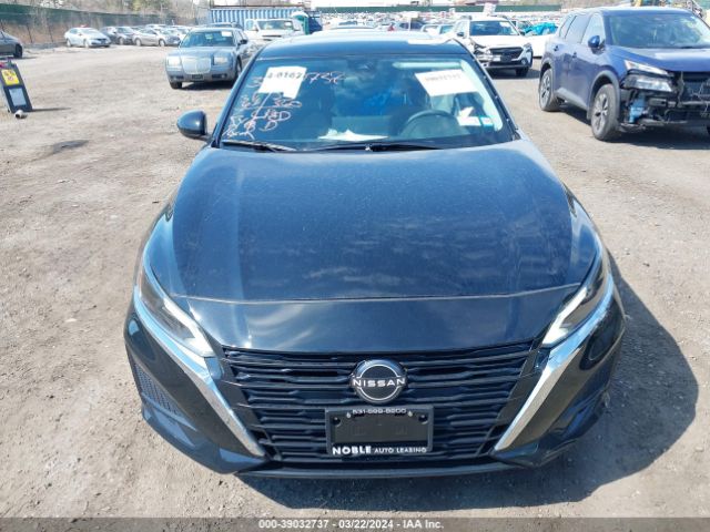 1N4BL4DW7RN353931 Nissan Altima Sv Intelligent Awd
