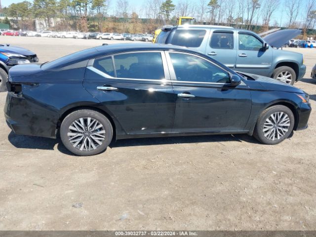 1N4BL4DW7RN353931 Nissan Altima Sv Intelligent Awd