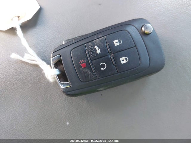 1G4PP5SK0F4202825 Buick Verano