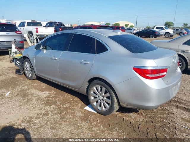 1G4PP5SK0F4202825 Buick Verano