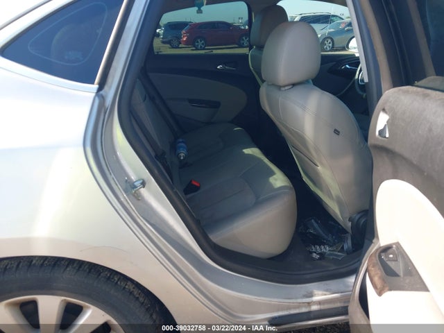 1G4PP5SK0F4202825 Buick Verano