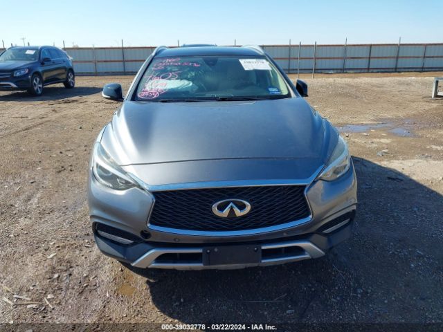 SJKCH5CR9HA024605 Infiniti Qx30 Premium