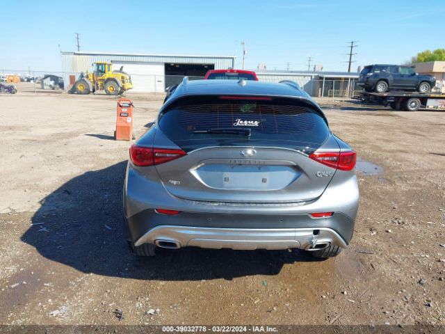 SJKCH5CR9HA024605 Infiniti Qx30 Premium