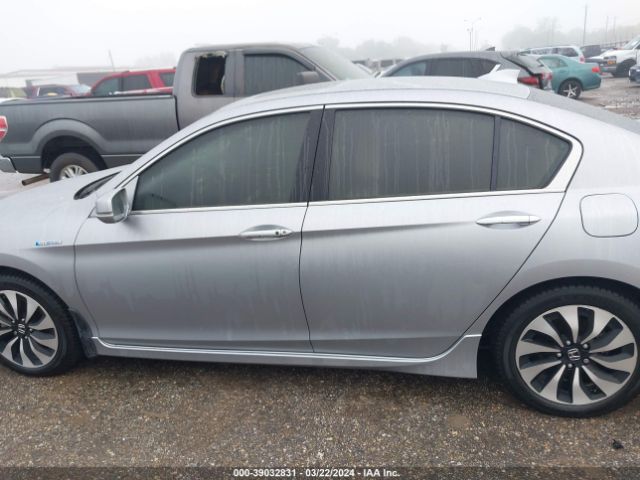 JHMCR6F77HC017199 Honda Accord Hybrid Touring