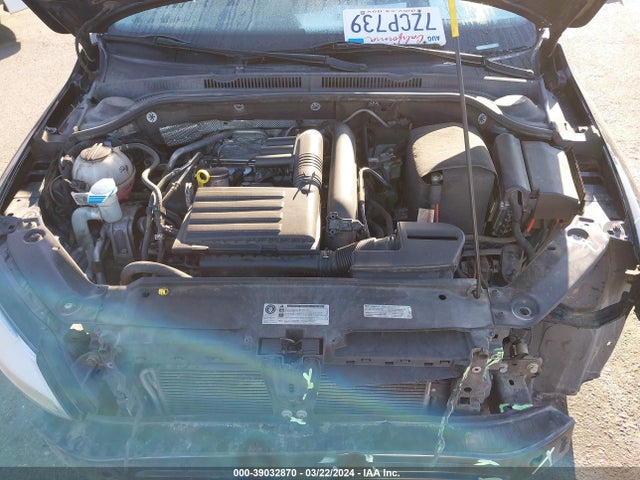 3VW167AJ9HM295088 Volkswagen Jetta 1.4t S