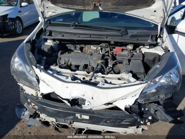 VNKKTUD32JA095711 Toyota YARIS LE
