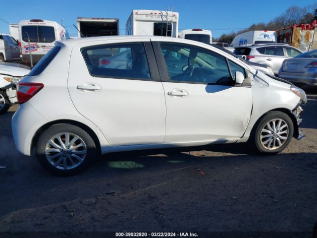 VNKKTUD32JA095711 Toyota YARIS LE