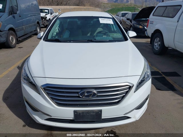 Hyundai SONATA SE 2015 5NPE24AF3FH122342 Image 12