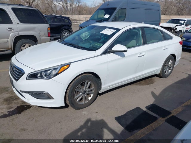 Hyundai SONATA SE 2015 5NPE24AF3FH122342 Image 2