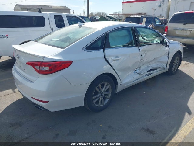 Hyundai SONATA SE 2015 5NPE24AF3FH122342 Image 4