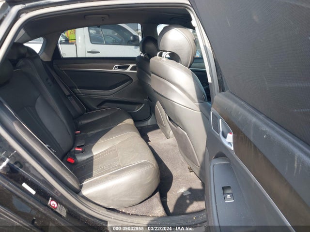 Hyundai Genesis 3.8 2016 KMHGN4JE8GU142497 Image 8