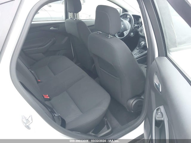 Ford FOCUS SE 2018 1FADP3F26JL267396 Image 8