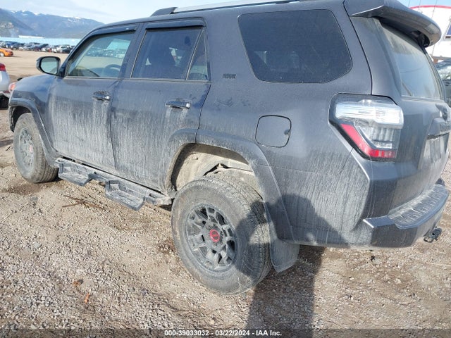 Toyota 4RUNNER SR5 2022 JTEMU5JR0N6077712 Image 3