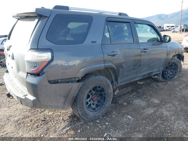 Toyota 4RUNNER SR5 2022 JTEMU5JR0N6077712 Image 4