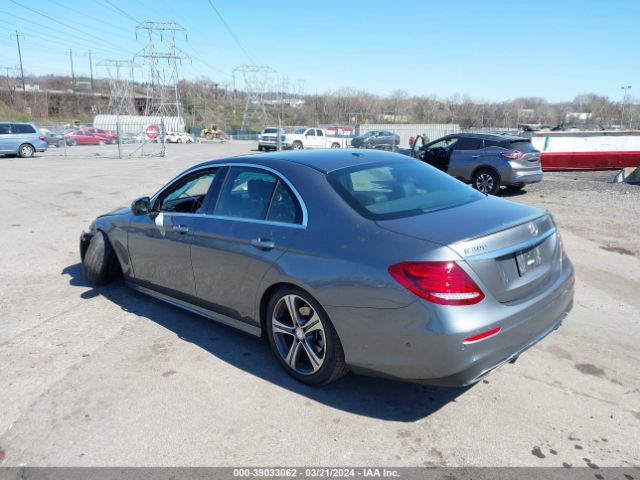 WDDZF4KB2HA136704 Mercedes-Benz E 300 4matic