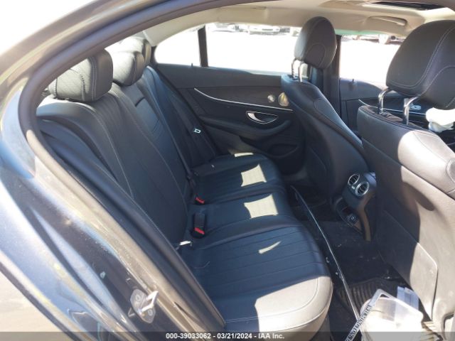 WDDZF4KB2HA136704 Mercedes-Benz E 300 4matic