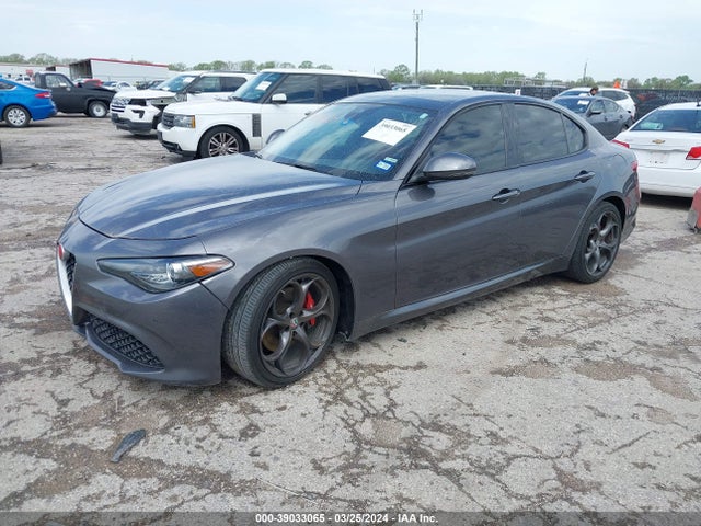 ZARFAECNXH7552335 Alfa Romeo Giulia Ti Rwd
