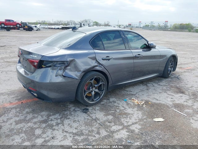 ZARFAECNXH7552335 Alfa Romeo Giulia Ti Rwd