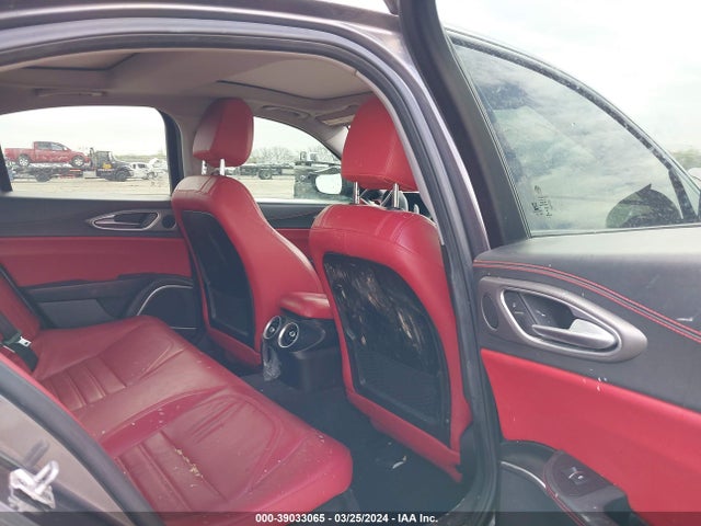 ZARFAECNXH7552335 Alfa Romeo Giulia Ti Rwd